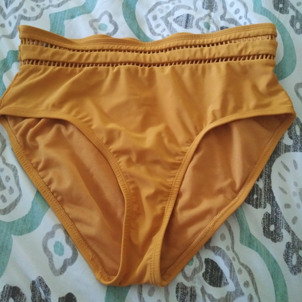 Time and Tru Bottoms Size Medium